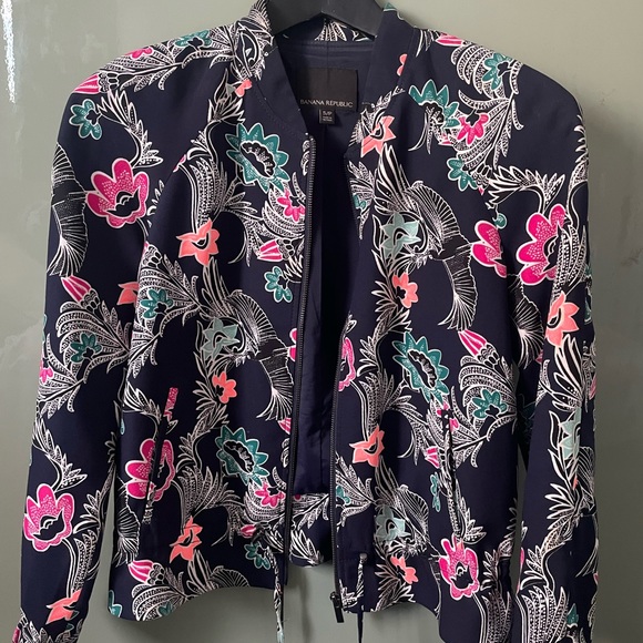 Banana Republic bird print drapey bomber jacket - Picture 2 of 4